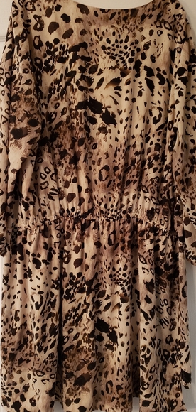 Vince Camuto Blouson Animal Print - Picture 3 of 3
